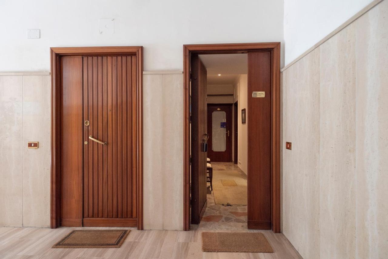Room 66 Νάπολη Εξωτερικό φωτογραφία